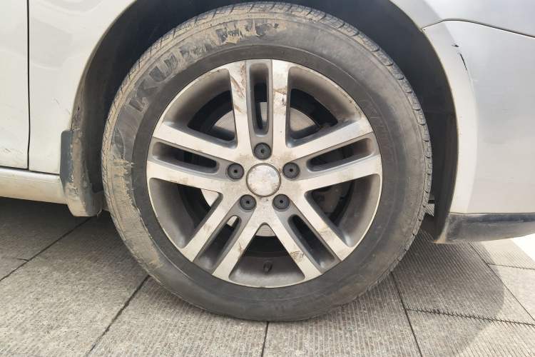 Used Volkswagen Sagitar 2006 1.6L Automatic Fashion Model
