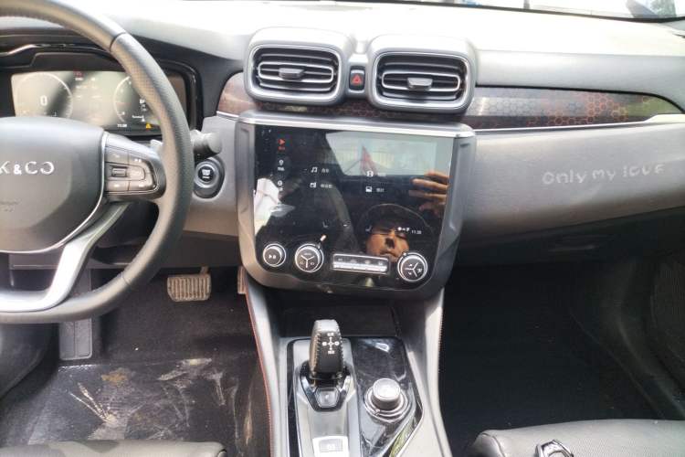 Used Lynk & Co 03 2019 1.5TD DCT Sport Edition China VI Standard Audio And AC Panel