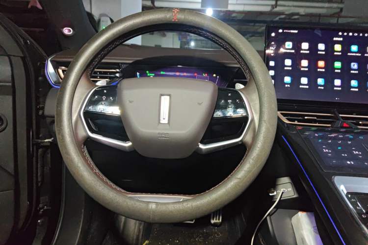 Used Wey Mocha 2021 2.0T Two-Wheel-Drive Ultra-Strong Version
