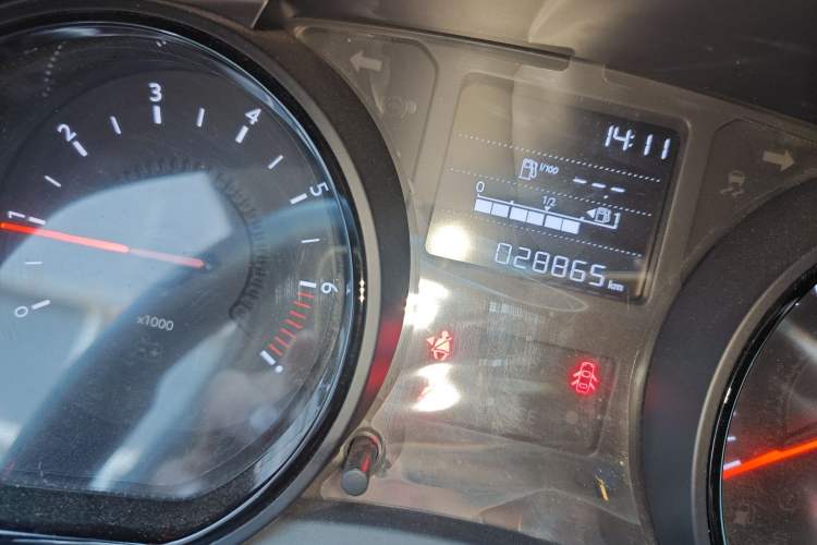 Used Citroen C3-XR 2019 190THP Automatic Xueying Edition Odometer Close Up