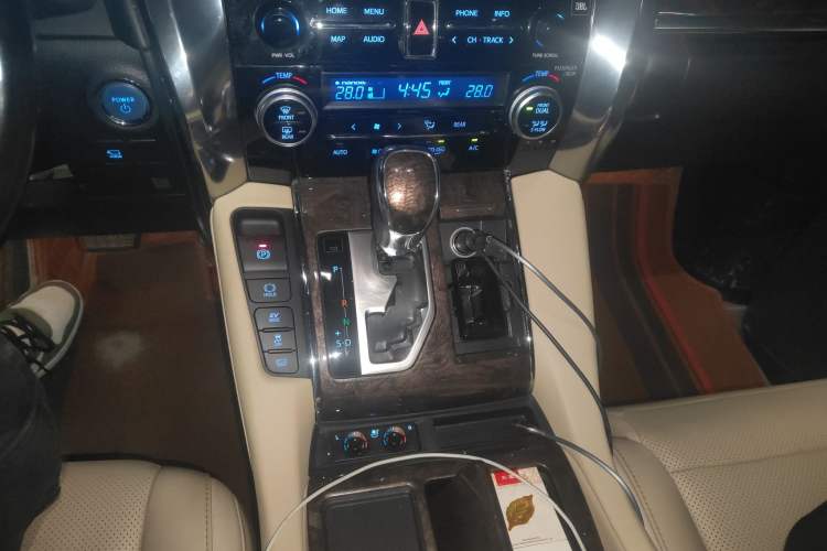 Used Toyota Alphard 2021 Dual-Engine 2.5L Prestige Edition