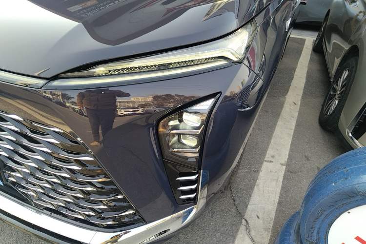 Used Buick GL8 New Energy 2026 Model Lu Zun Luxury Edition Left Front Headlight