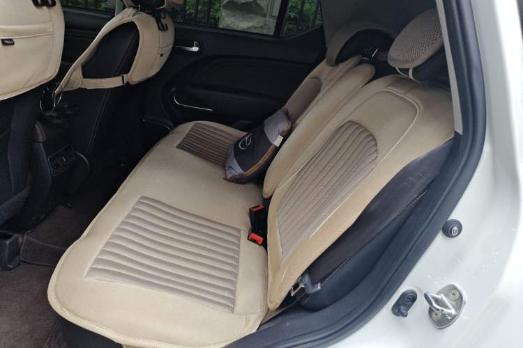 Used GAC Trumpchi GS3 2019 235T Automatic Elite Edition Left Rear Seat