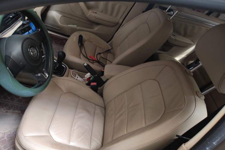 Used Volkswagen Bora 2014 1.6L Manual Comfort Model Left Front Seat