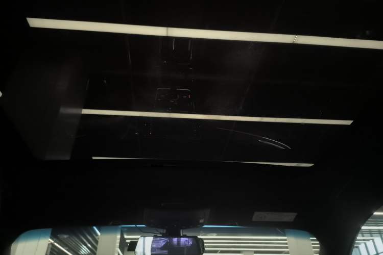 Used Lincoln Continental 2017 2.0T Two-Wheel-Drive Luxury Edition
