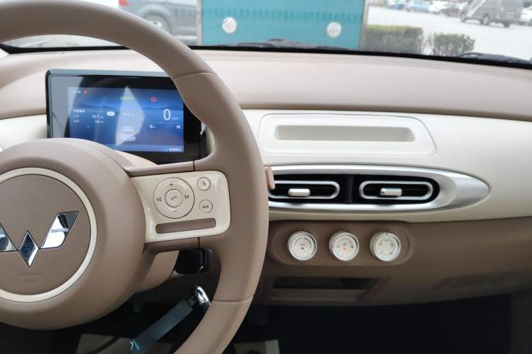 Used Wuling Hongguang MINIEV 2025 Four-Door Version Advanced Edition