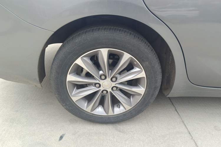 Used Chevrolet Monza 2022 320 Automatic Enjoyment Edition Right Rear Wheel Hub