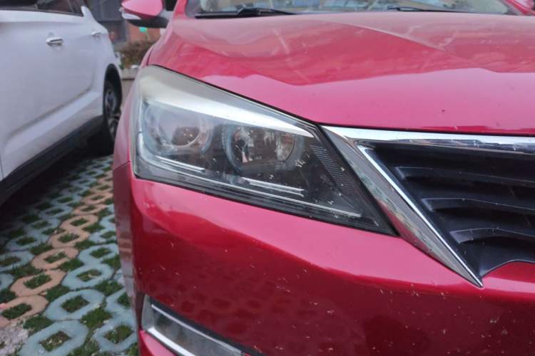 Used CHANGAN Alsvin V7 2015 1.6L Manual LeShang Edition China V Standard Right Front Headlight