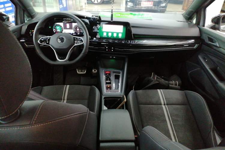 Used Volkswagen Golf 2023 Facelift 280TSI DSG R-Line Lite