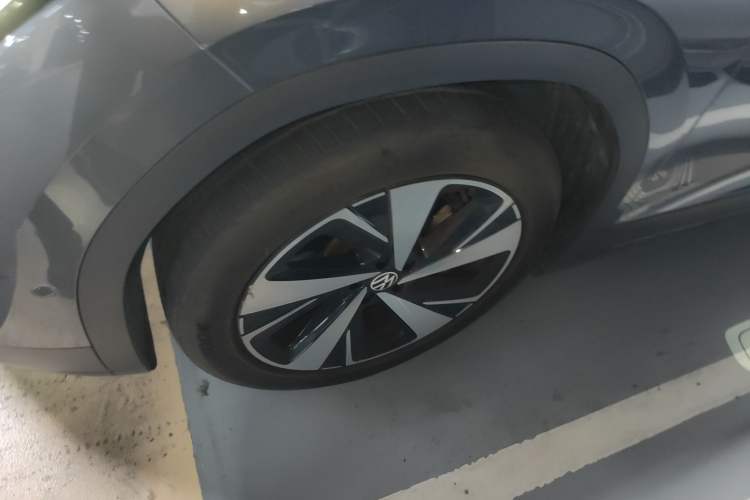 Used Volkswagen ID.6 X 2022 Intelligent Long-Range Version Left Front Wheel Hub