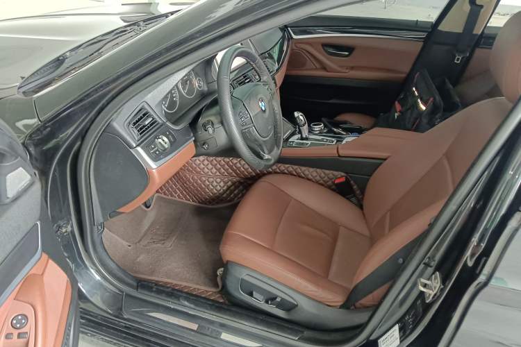 Used BMW 5 Series 2014 520Li Elegant Model Driver Seat