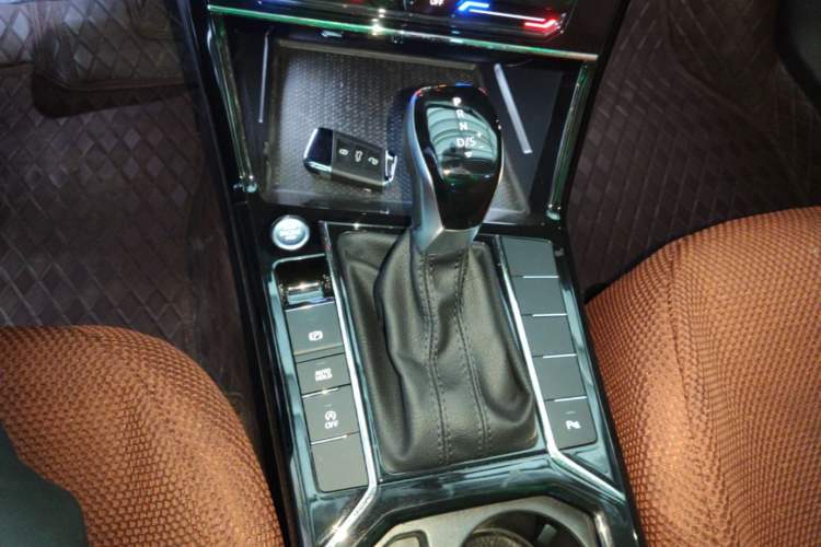 Used Volkswagen Passat 2024 380TSI Dragon Edition
