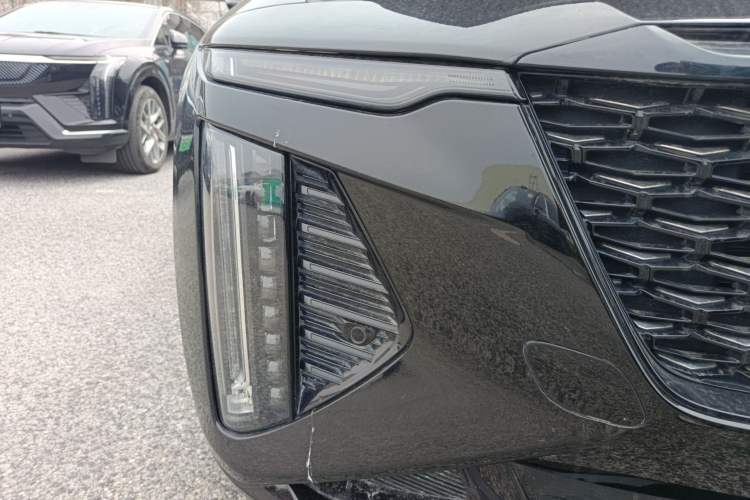 Used Cadillac CT6 2023 28T Prestige Model Right Front Headlight