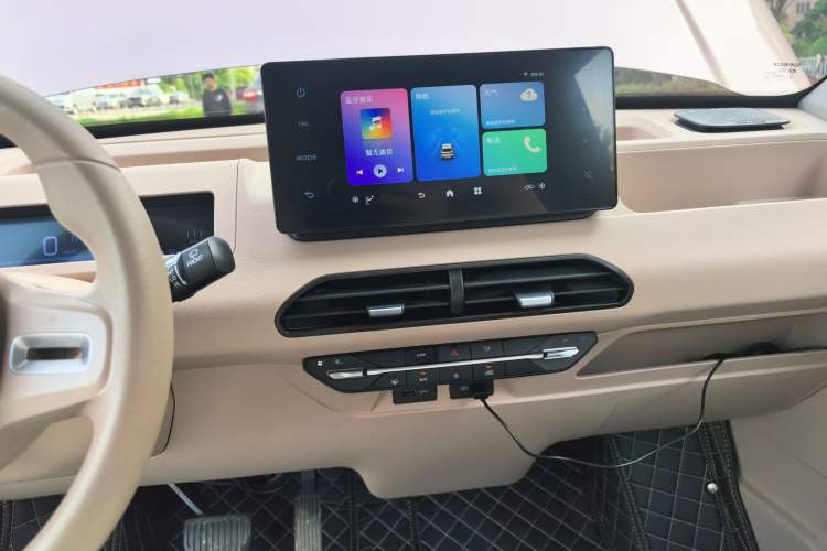 Used Geely Galaxy Panda 2023 Panda Mini 200km Endurance Bear Audio And AC Panel