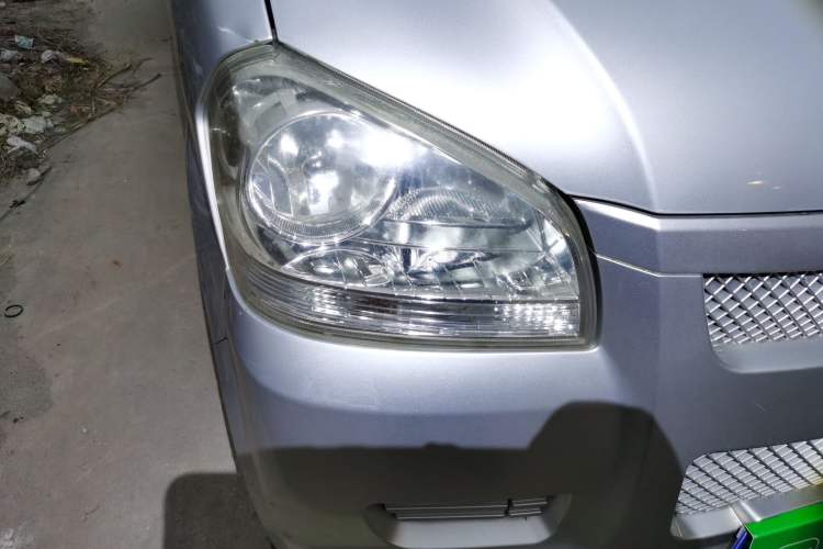 Used BAIC Weiwang 306 2011 1.3L base model 7 seats Right Front Headlight