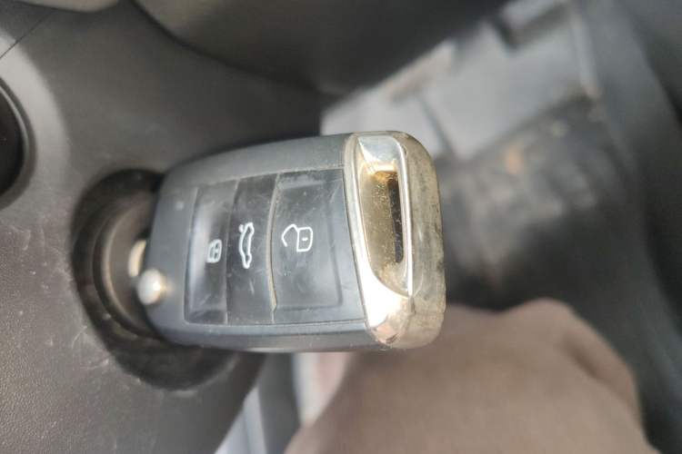 Used Volkswagen Sagitar 2023 300TSI DSG Flyover Edition Vehicle Key