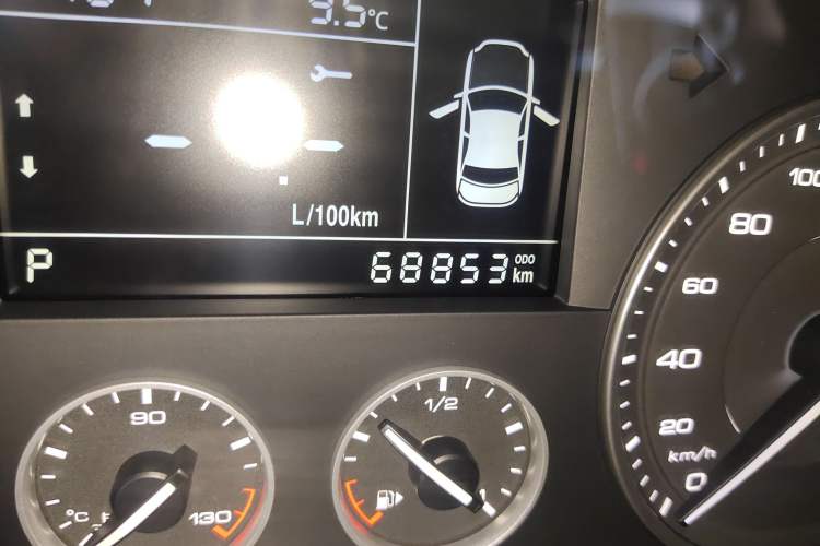 Used BORGWARD BX5 2020 20TGDI Automatic Two-Wheel Drive Pioneer Edition Odometer Close Up