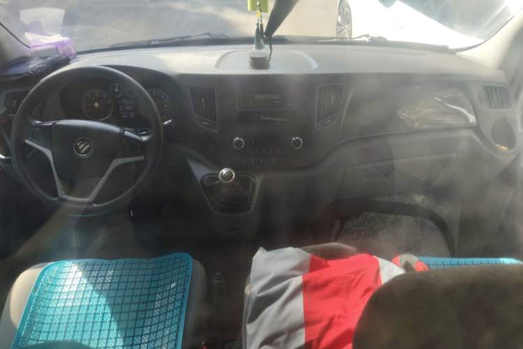 Used Foton Toano 2019 2.5T E5 Short Wheelbase Mid-Roof 5/6-Seater 4J25TC3
