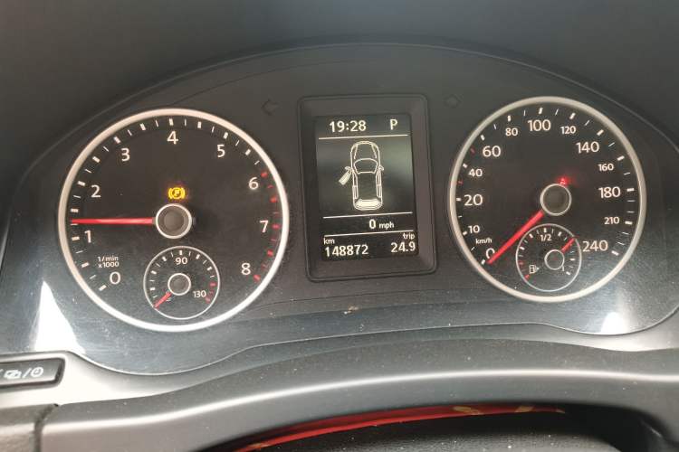 Used Volkswagen Tiguan 2013 1.8 TSI Automatic Two-Wheel Drive Comfort Edition Instrument Cluster