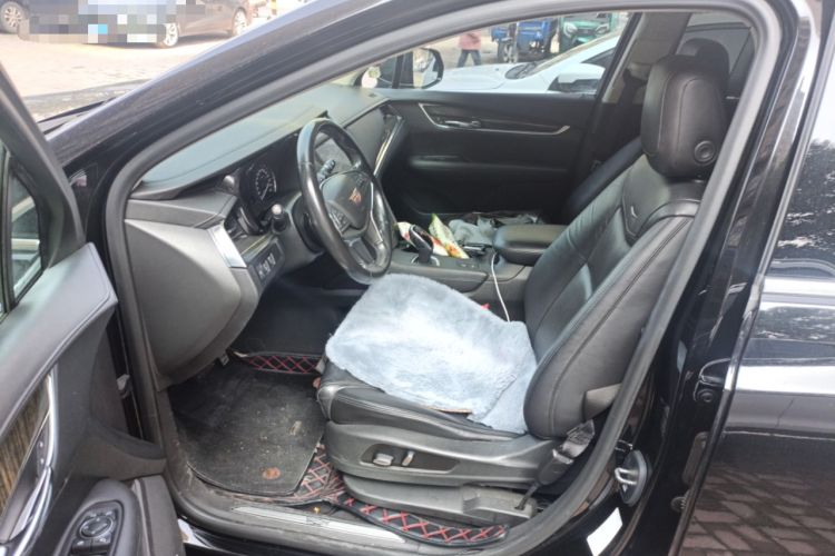 Used Cadillac XT5 2018 25T Luxury Model
