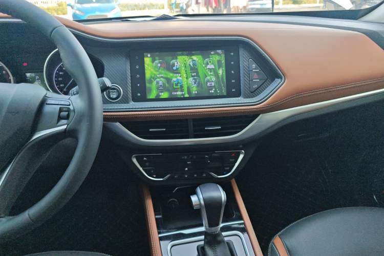 Used Zotye T300 2017 1.5T CVT Luxury Model
