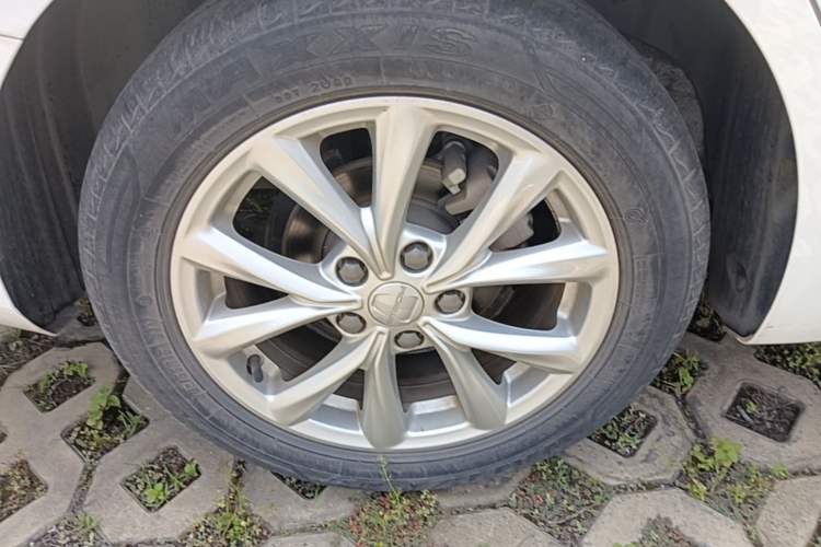 Used Roewe i5 2020 1.5L Manual 4G Connect Luxury Edition