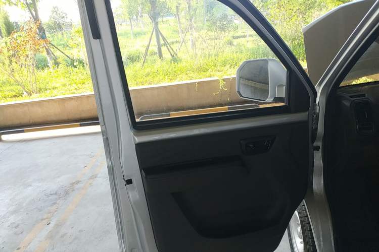 Used Ruichi EC71 2024 EC71L Cargo Pioneer I Model 41.85 kWh
