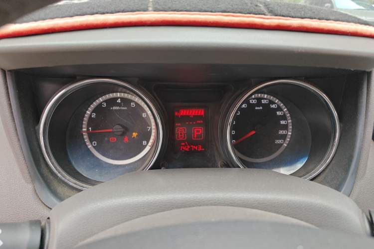 Used Dongfeng Aeolus A60 2012 2.0L CVT Tech Edition
