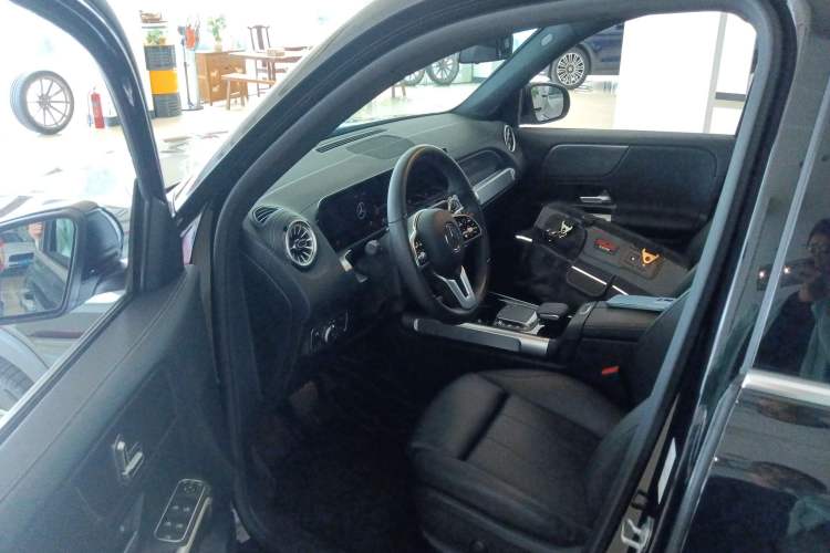 Used Mercedes-Benz GLB 2023 GLB 220 Sport Edition Driver Seat