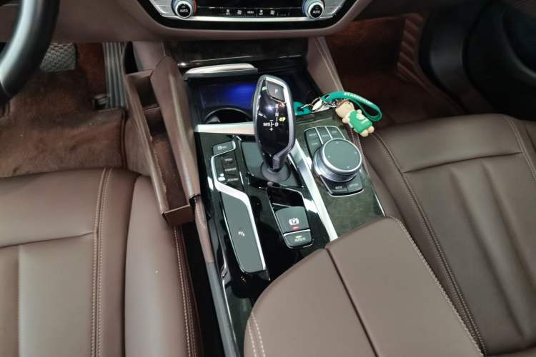 Used BMW 5 Series 2020 525Li M Sport Package
