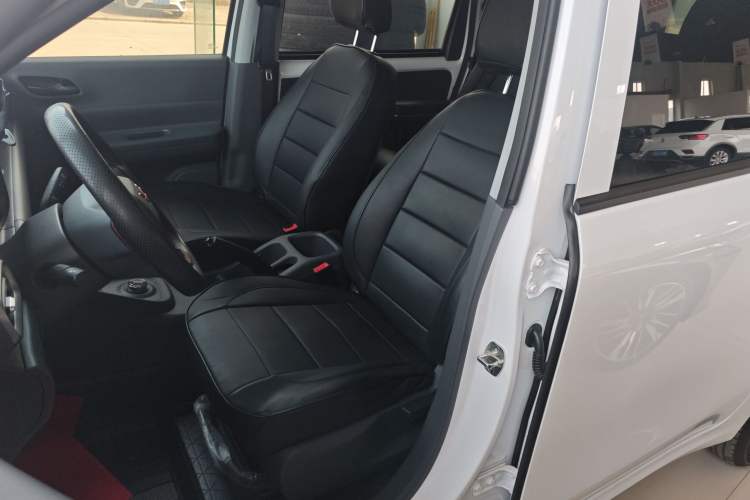 Used Wuling Hongguang New Energy 2024 All-Electric Model 300KM Standard Version
