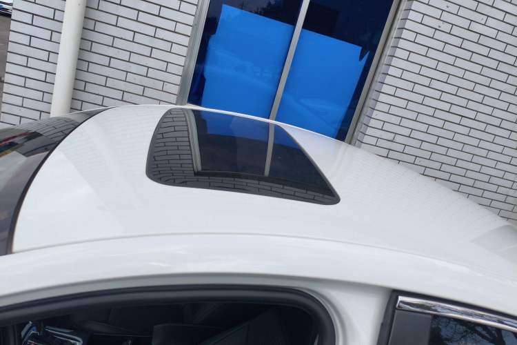 Used Buick Regal 2015 1.6T Leading Technology Model Roof