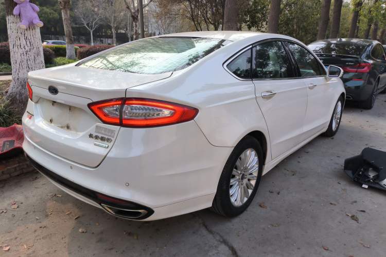 Used Ford Mondeo 2013 2.0L GTDi 200 Luxury Model
