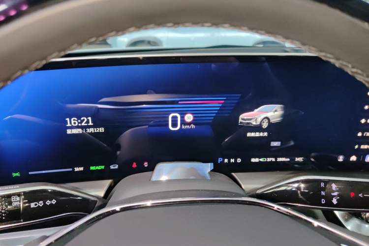 Used Cadillac LYRIQ 2022 Rear-Drive Long-Range Luxury Edition
