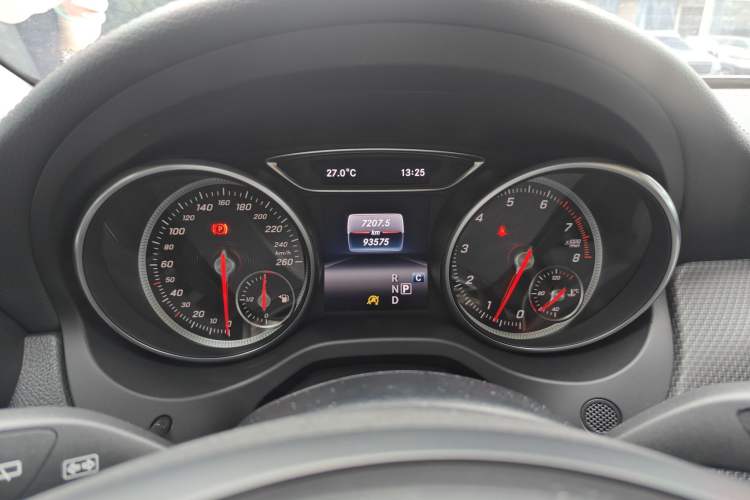 Used Mercedes-Benz GLA 2018 GLA 200 Fashion Model