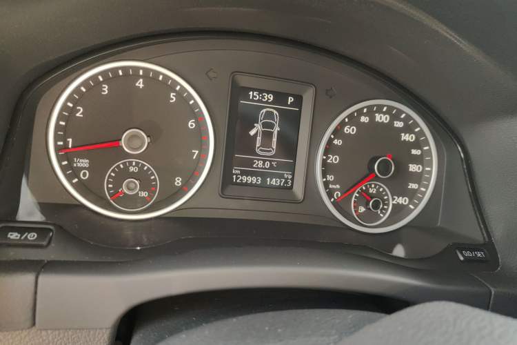 Used Volkswagen Tiguan 2016 300TSI Automatic Two-Wheel Drive Trend Edition Instrument Cluster