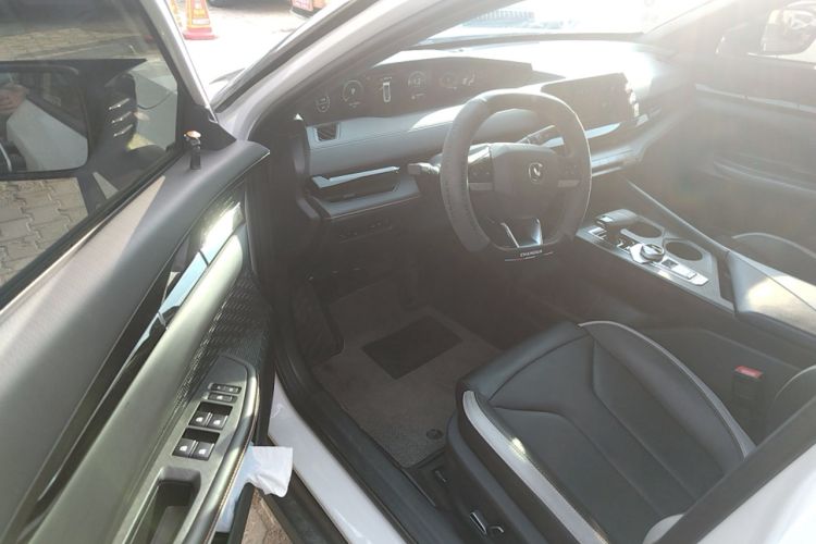 Used CHANGAN UNI-V 2023 1.5T Premium Model