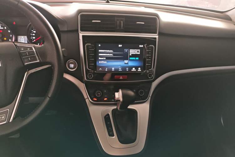 Used Haval M6 2019 1.5T DCT Two-Wheel Drive Elite Version China V Standard