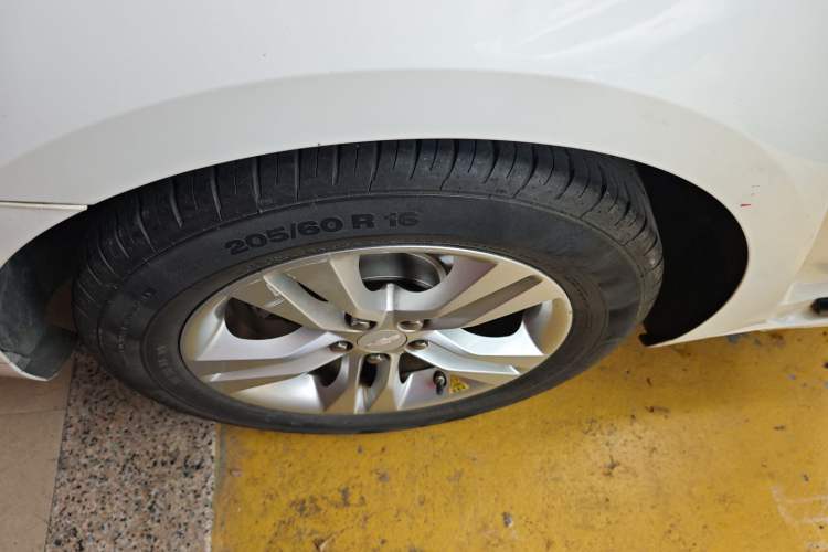 Used Chevrolet Cruze 2013 Hatchback 1.6L Automatic Luxury Model