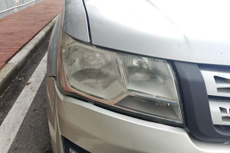 Used CHANGAN KAICHENG Shenqi F30 2016 1.5L Comfort Plus Long Wheelbase DAM15L Right Front Headlight