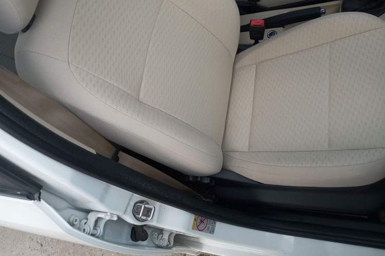 Used Skoda Fabia 2014 1.4L Automatic Crystal Edition Right Front Seat