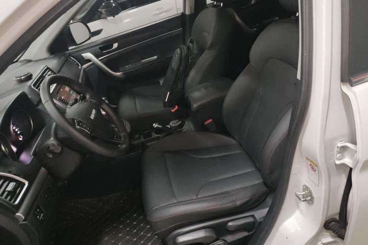 Used Haval M6 2019 1.5T DCT Two-Wheel Drive Elite Version China V Standard Left Front Seat