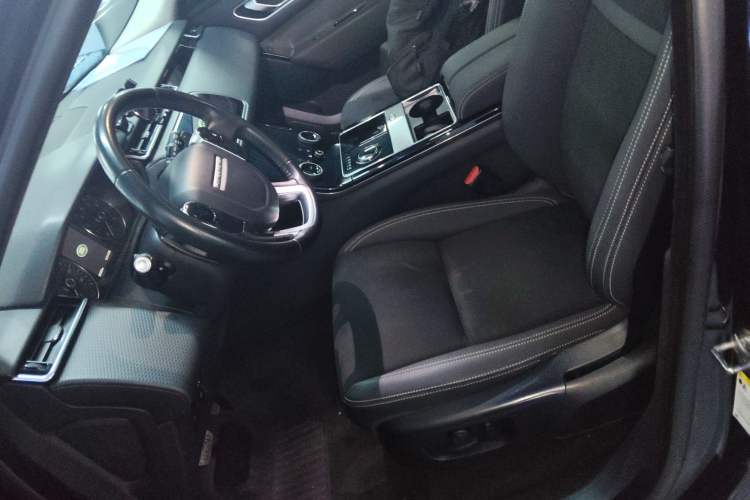 Used Land Rover Range Velar 2019 250 PS
