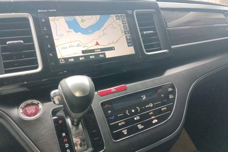 Used Honda Elysion 2016 2.4L Luxury Edition Audio And AC Panel