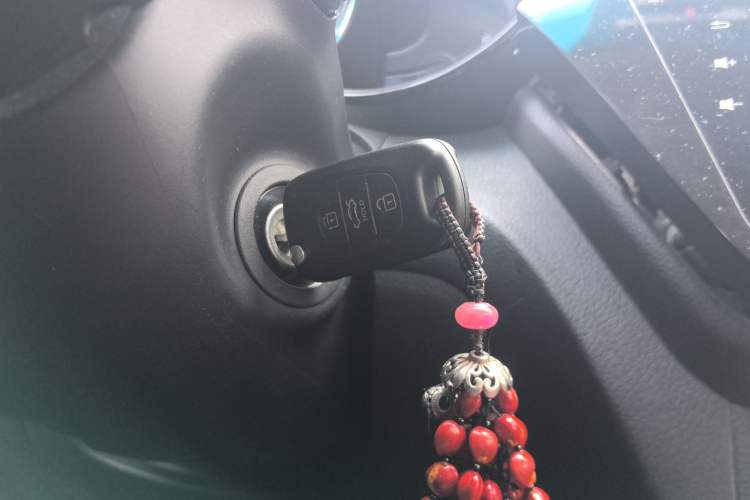 Used Kia K2 2012 Sedan 1.4L Automatic GLS Commemorative Edition Vehicle Key