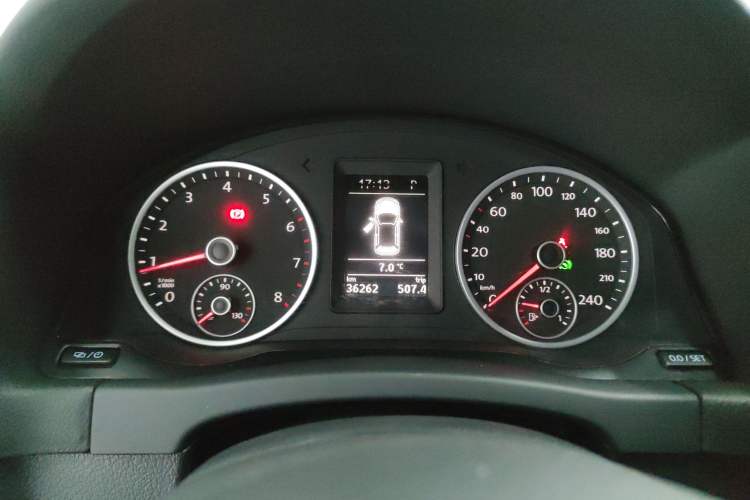 Used Volkswagen Tiguan L 2016 280TSI Automatic Two-Wheel-Drive Silk Road Style Edition
