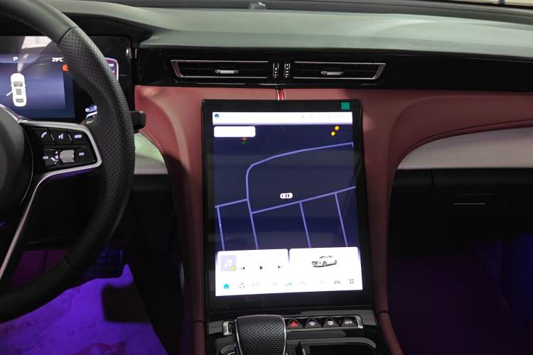 Used Hongqi H5 2025 1.5T DCT Qiyun 500 000th Unit Commemorative Edition
