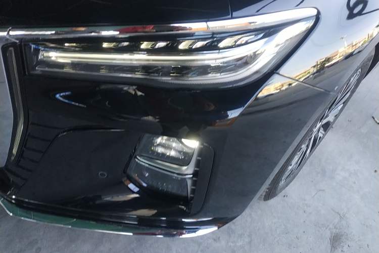 Used Hongqi H5 2025 2.0T Automatic Flag Edition – 500 000 Units Commemorative Version