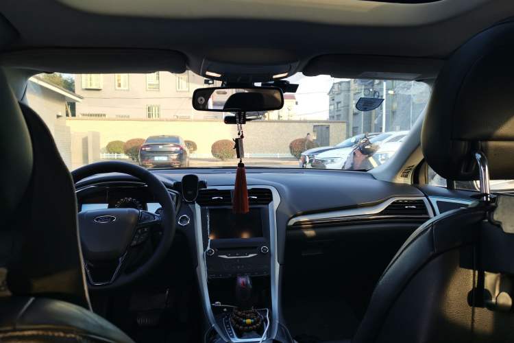 Used Ford Mondeo 2013 2.0L GTDi 200 Luxury Model