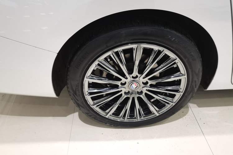 Used Buick GL8 2022 ES Landtrek 653T Luxury Edition
